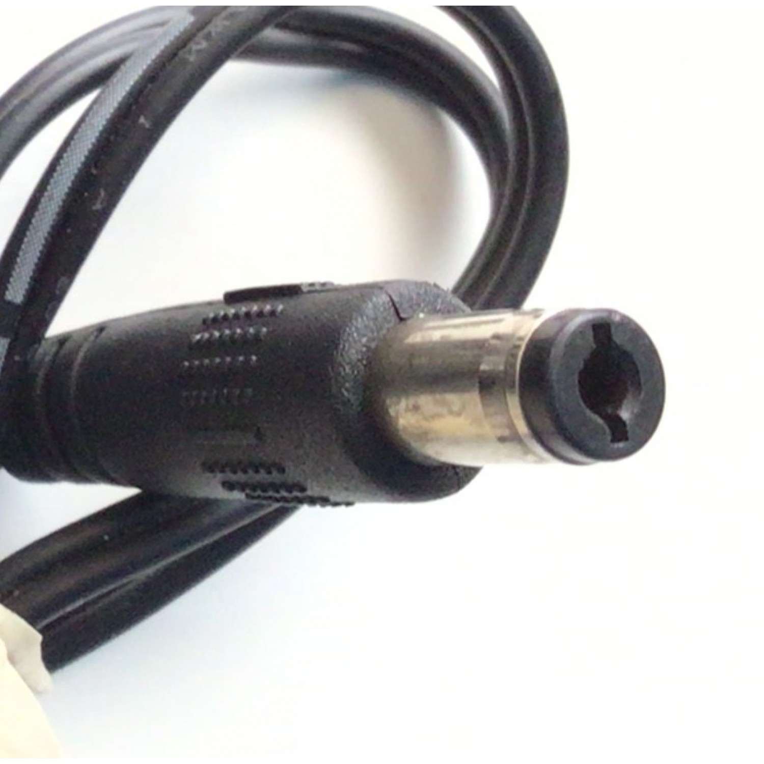 CARGADOR / ADAPTADOR DE FUENTE DE ALIMENTACION AC-DC NETGEAR / NUMERO DE PARTE 332-10190-01 / ENTRADA VCA 100-120V~ 60HZ 0.3A  / SALIDA VCD 12V 1.0A / MODELO MT12-Y120100-A1 - Imagen 3